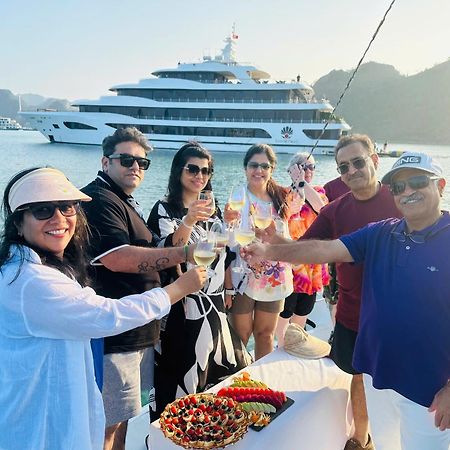 Scarlet Pearl Cruises - Wonder On Lan Ha Bay Hotell Ha Long Eksteriør bilde