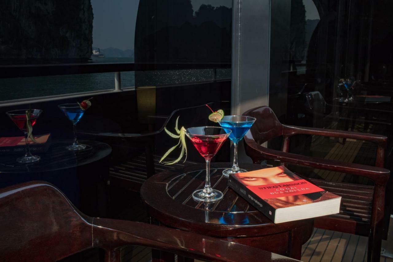 Scarlet Pearl Cruises - Wonder On Lan Ha Bay Hotell Ha Long Eksteriør bilde
