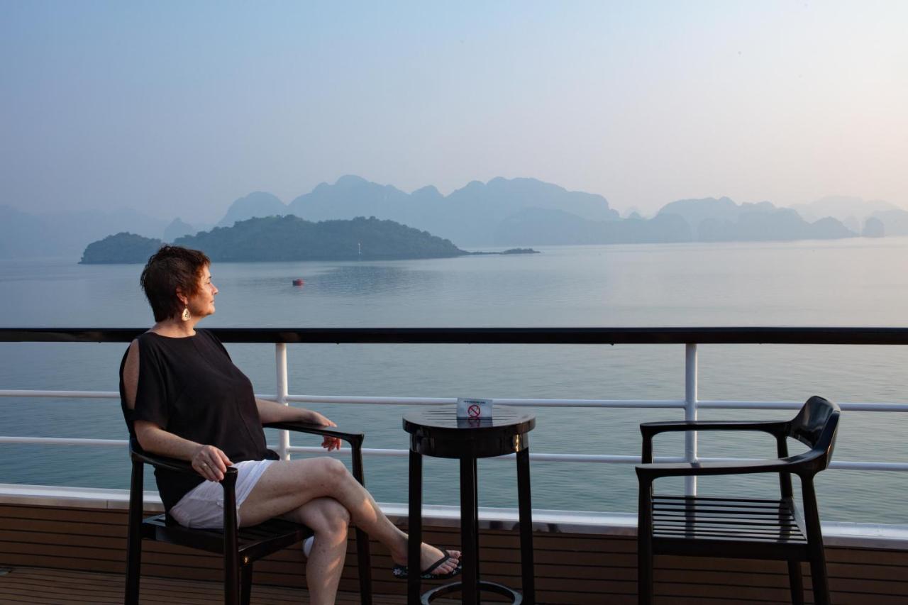 Scarlet Pearl Cruises - Wonder On Lan Ha Bay Hotell Ha Long Eksteriør bilde
