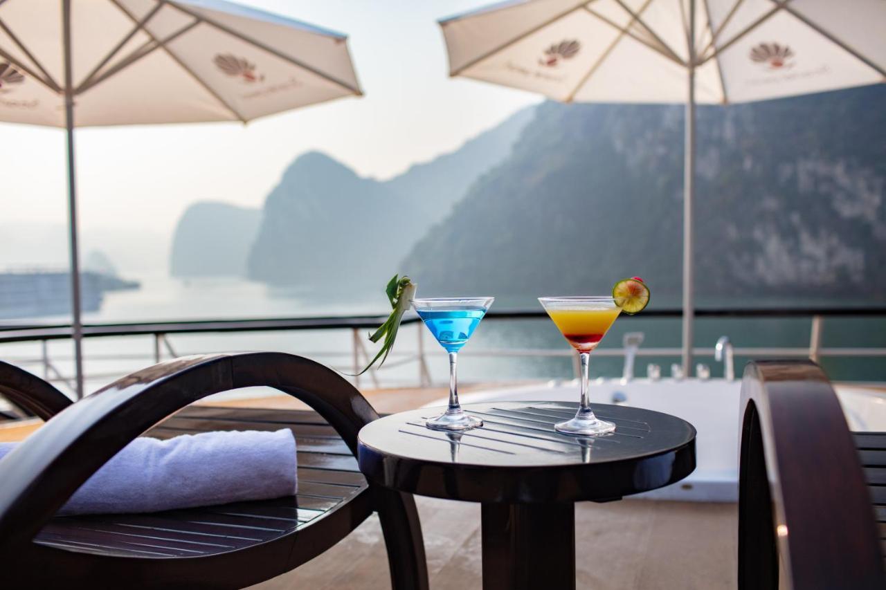 Scarlet Pearl Cruises - Wonder On Lan Ha Bay Hotell Ha Long Eksteriør bilde