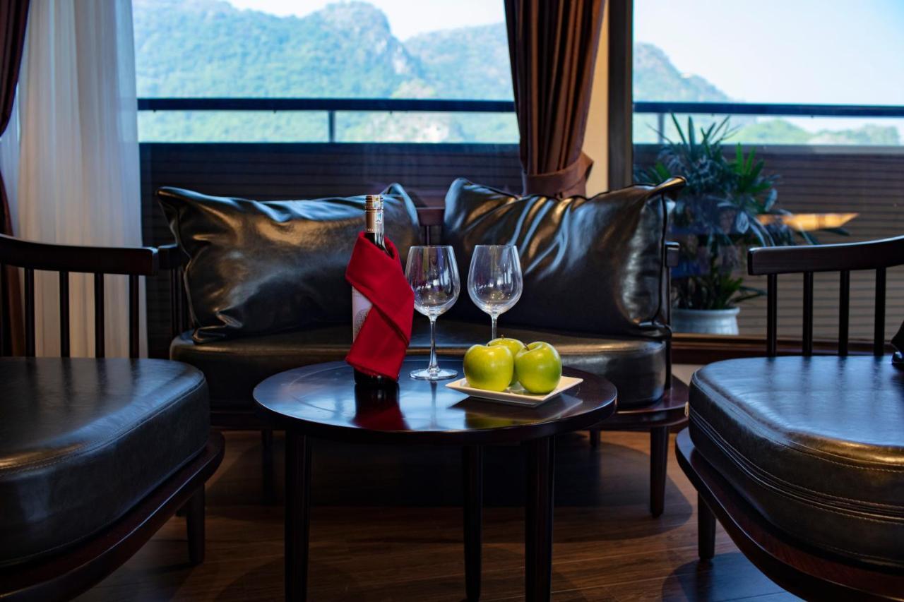 Scarlet Pearl Cruises - Wonder On Lan Ha Bay Hotell Ha Long Eksteriør bilde