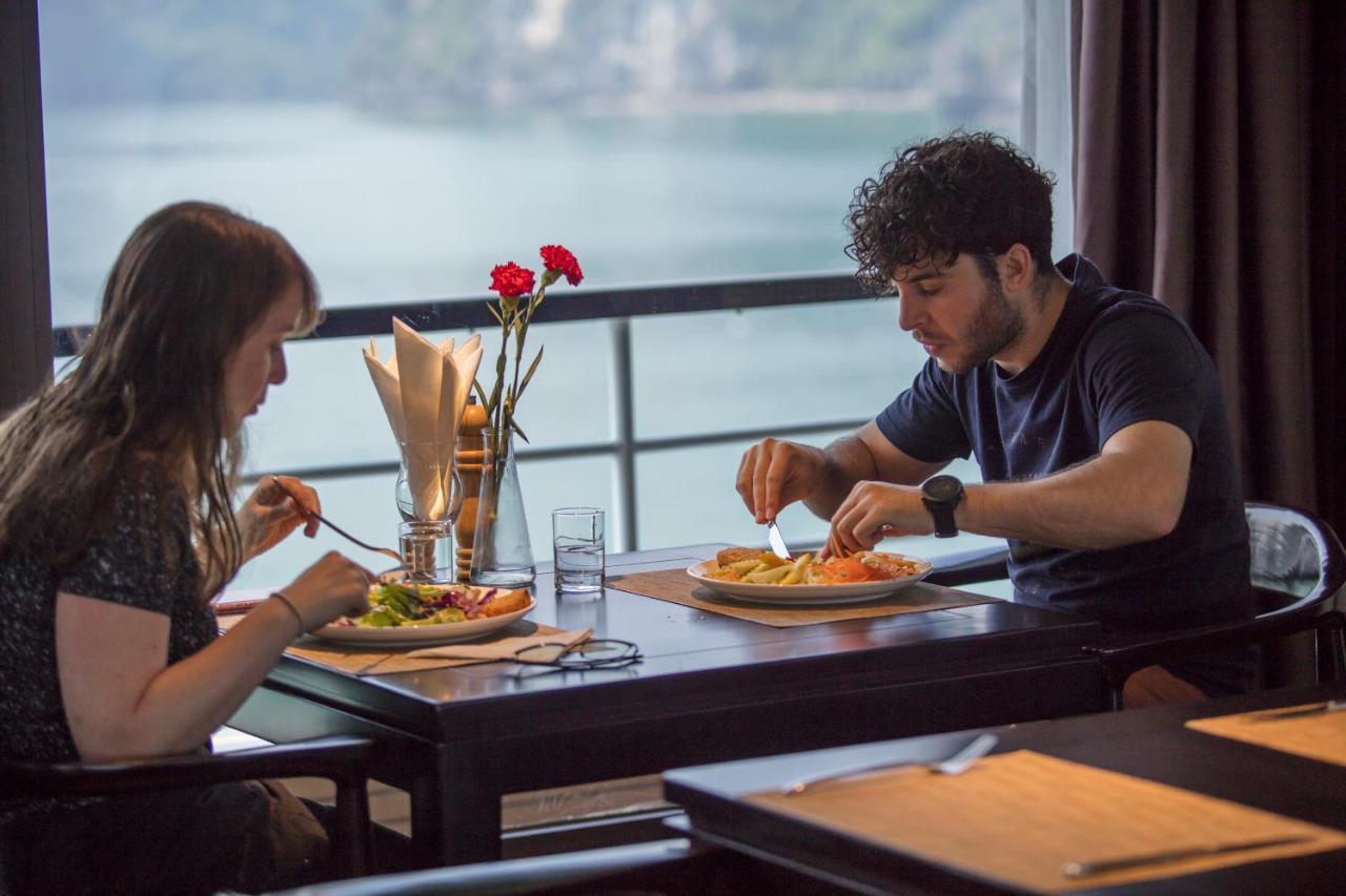 Scarlet Pearl Cruises - Wonder On Lan Ha Bay Hotell Ha Long Eksteriør bilde